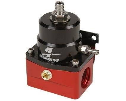 Aeromotive Regulator Presiune Combustibil 1000HP 2.75–5 Bar ORB-10 Roșu/Negru — AM-13101
